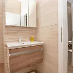 Apartamento 1 Bedroom Awesome In Brodarica (Sibenik-Knin)