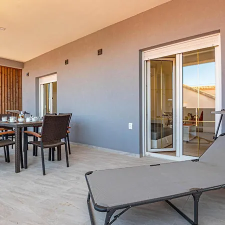 Apartman 1 Bedroom Awesome In *