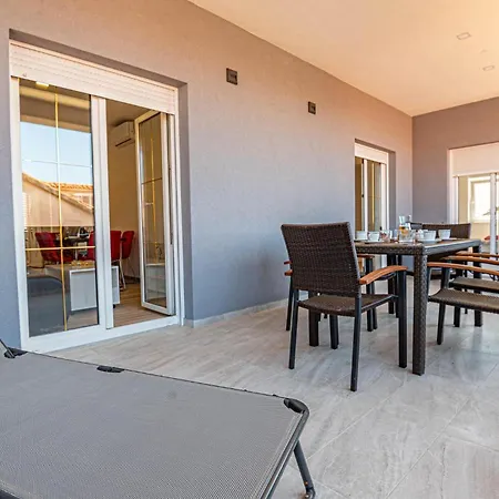 דירה 1 Bedroom Awesome In