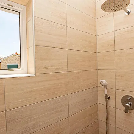 Apartman 1 Bedroom Awesome In
